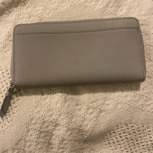 Kate Spade Gray Wallet - Picture 2 of 3